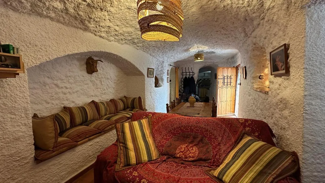 Cuevas El Torriblanco Pension Gorafe